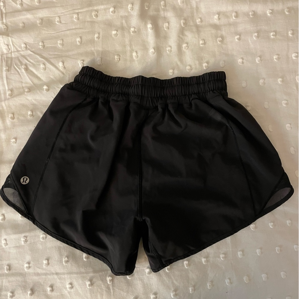 Lululemon Hotty Hot LR Shorts